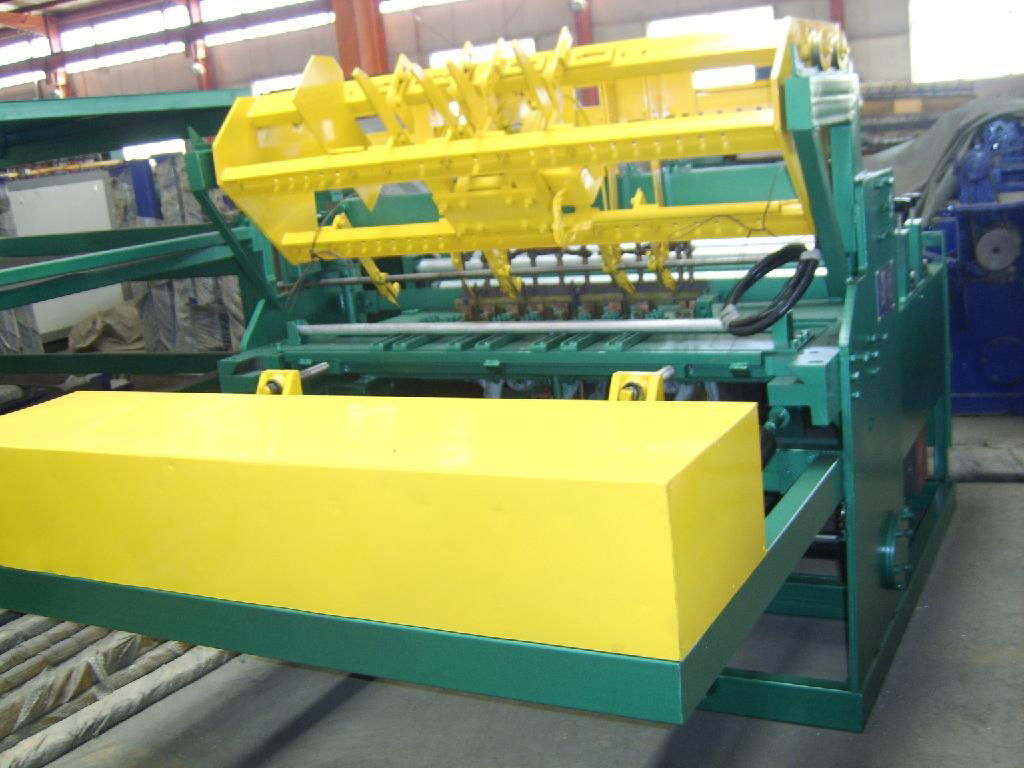 Poultry cage making machine 4