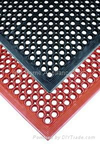 Molded Bevel Edge Rubber Mats