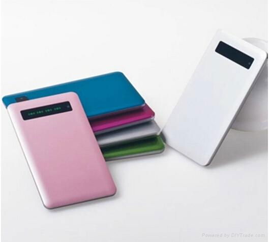 Slim Portable power bank 4