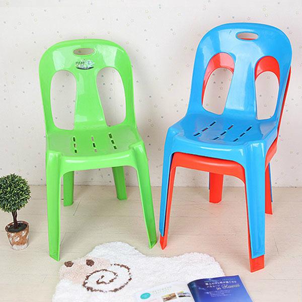 Durable and comfortable stacking plastic chair