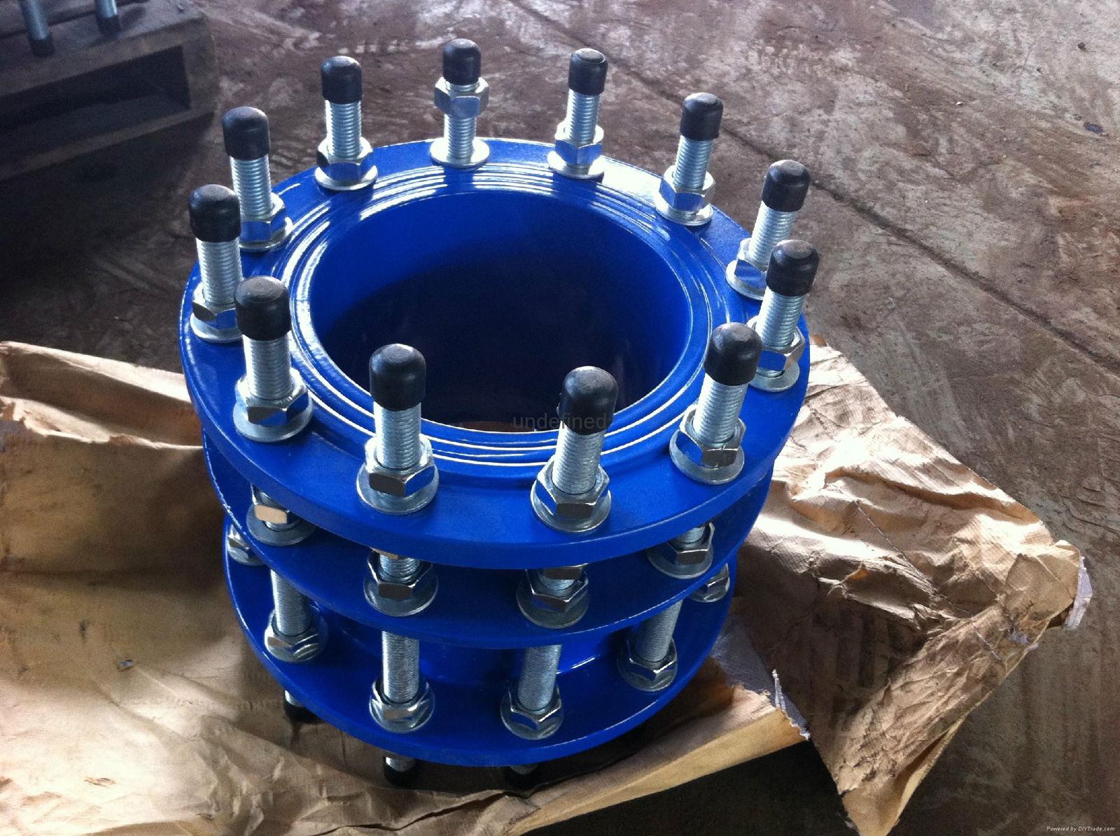 Double flange expansion joint 4