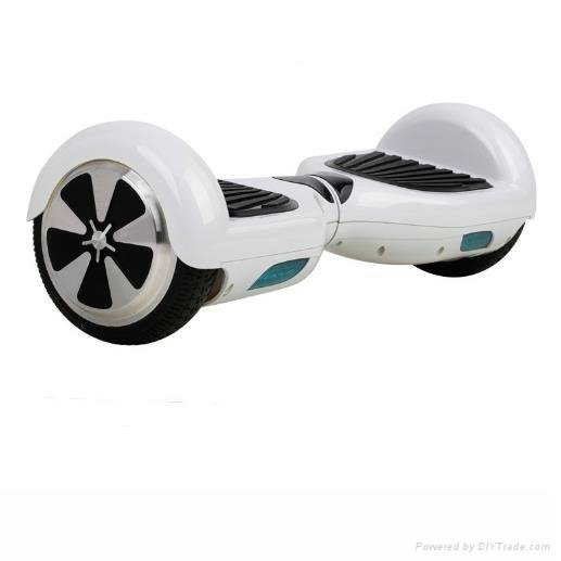 Newly Two-wheel Bluetooth And Remote Speaker Skateboard Electric Scooter 2