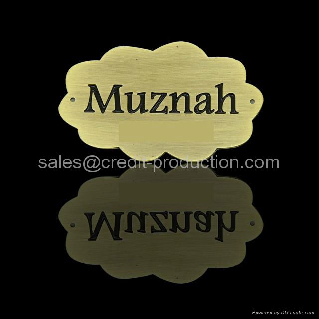 Excellent quality zinc alloy custom cheap metal 24k gold plate abaya logo for se