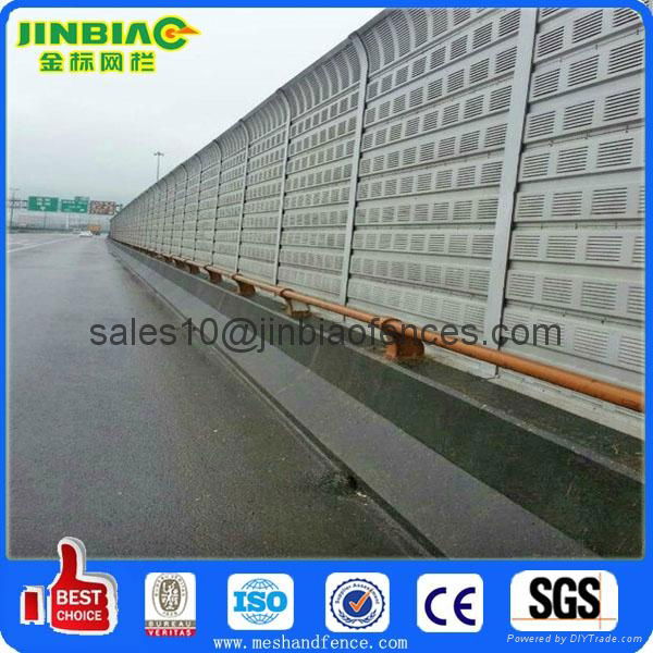 China whosale highway noise barrier  3