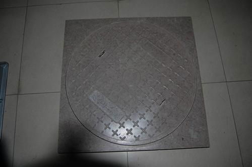 Composite square manhole cover 4