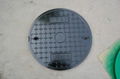 Composite manhole cover with rubber seal 4