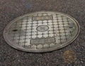 Double seal manhole cover 1