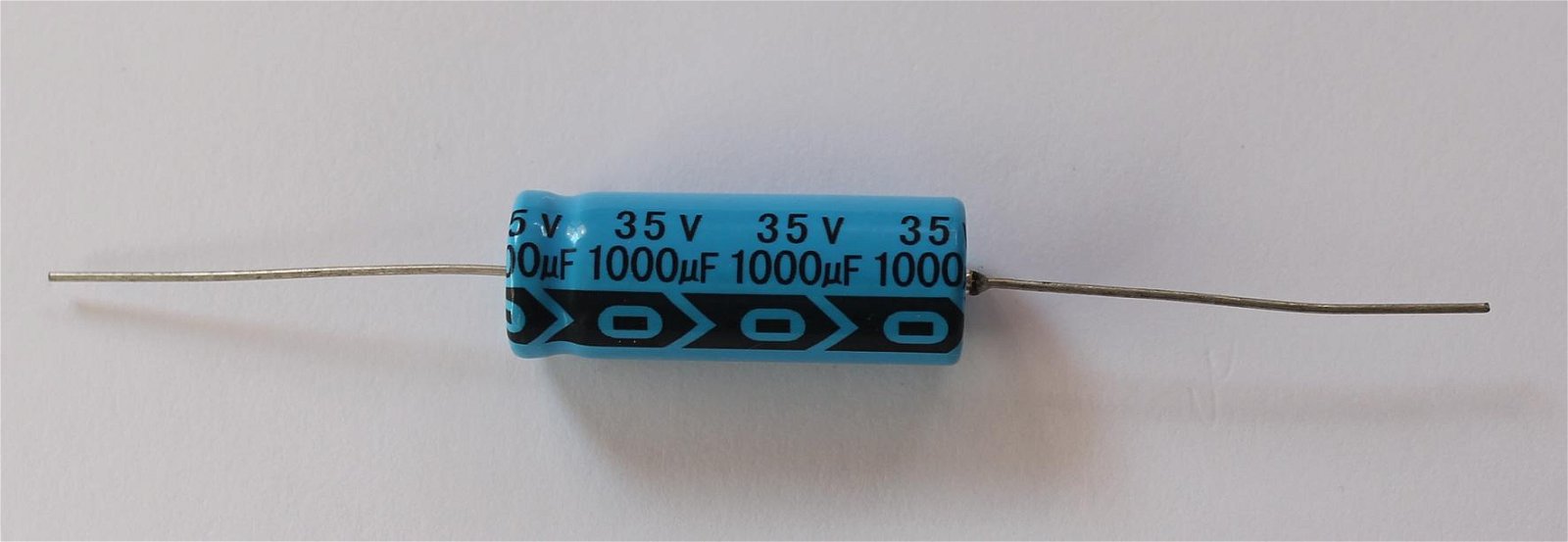  AXIAL electrolytic capacitor 2