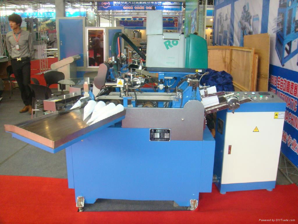 CPC-220 ice cream sleeve making machine 2