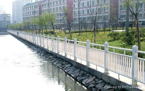 鎮江PVC隔離岸邊塑鋼圍欄 2