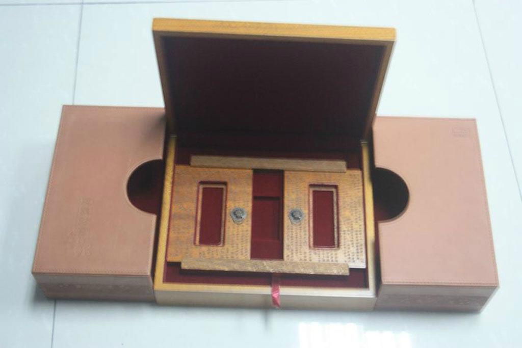 Cufflinks coin collection box 5