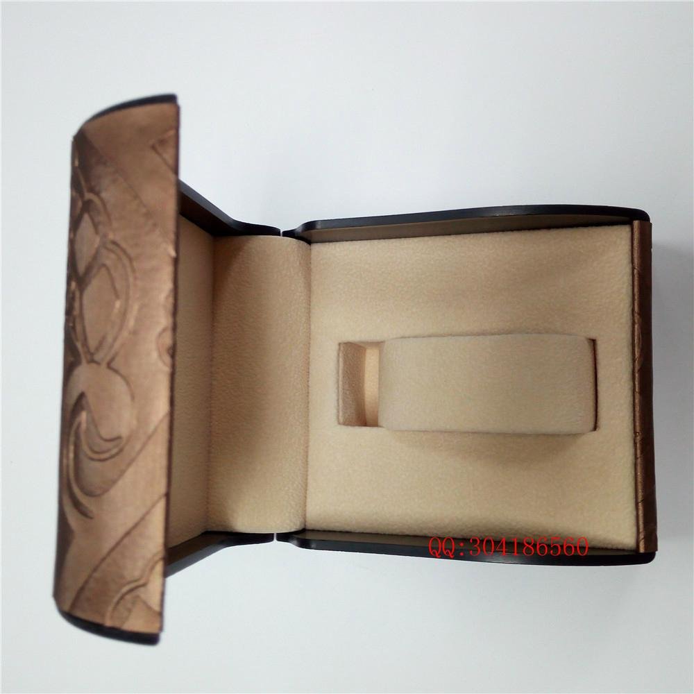 高档木制皮革纸抽盒 4