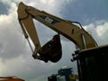 Used excavator Caterpillar 320B 2