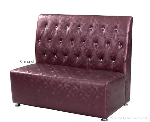High end button tufted restaurant booth