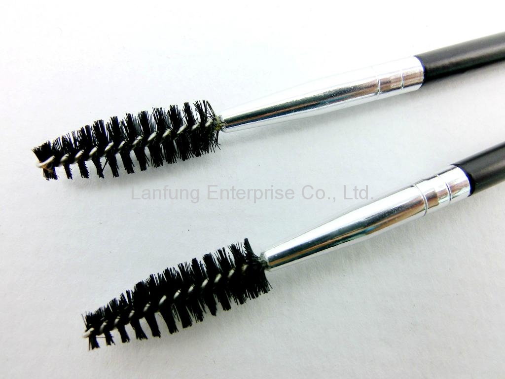 Brow and Lash brush 3