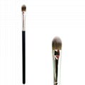 Concealer brush 1