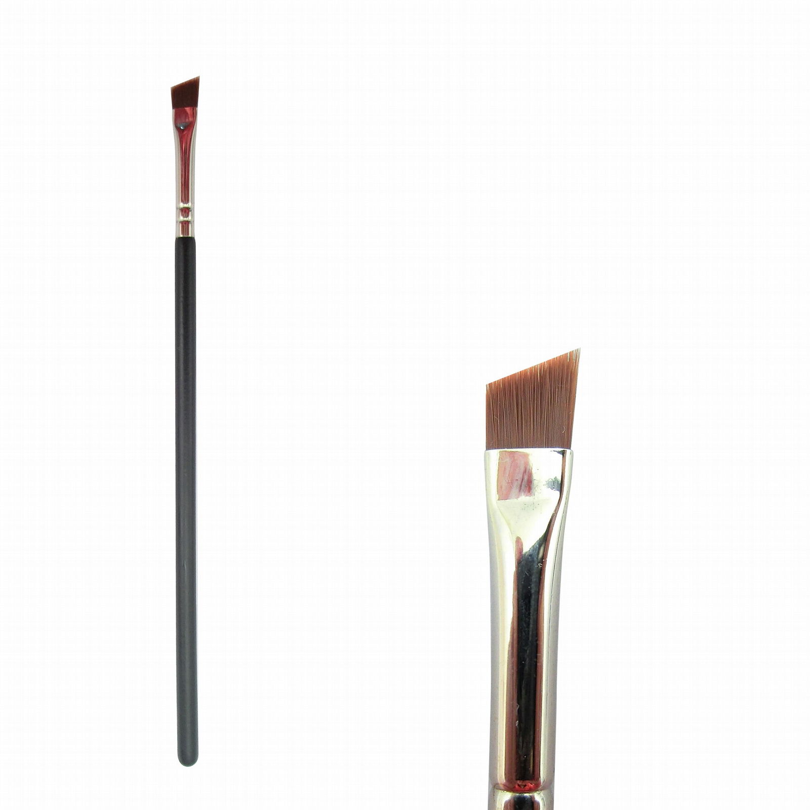 Angled eyeliner Brush