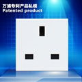 Snap-in UK socket 1