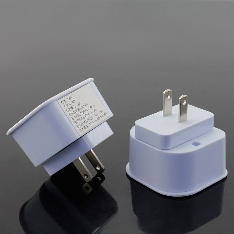 Universal plug with surge protection device 3