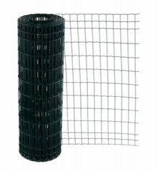 Green PVC Coated Welded Wire Mesh Garden Fence 