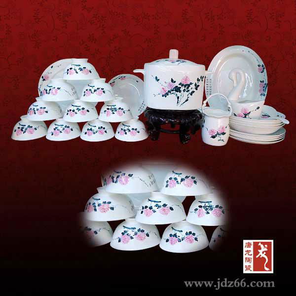 用來餽贈客戶的禮品，景德鎮的陶瓷餐具 4