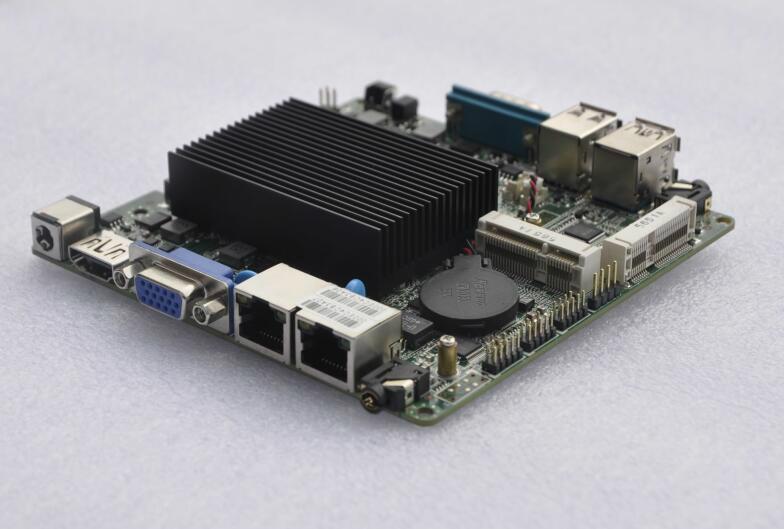 J1900 NanoITX 工控主板无风扇双网4串口