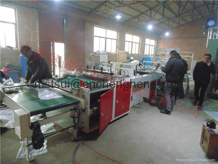 CHZD -600J  Fully Automatic Soft Handbag Bag Making Machine 3