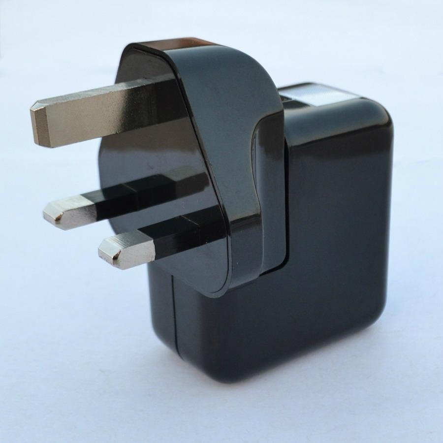 双USB充电器带英式插头(黑色) 2