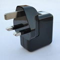Dual USB charger with UK plug in black 2