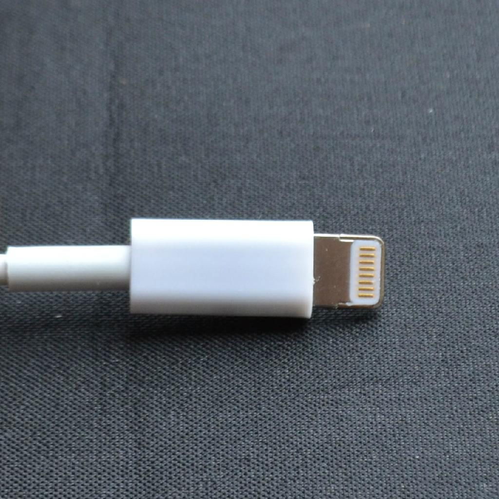 iPhone5 usb cable 4