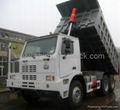 For sale SINOTRUK HOWO 70TON MINING DUMP TRUCK LHD 1