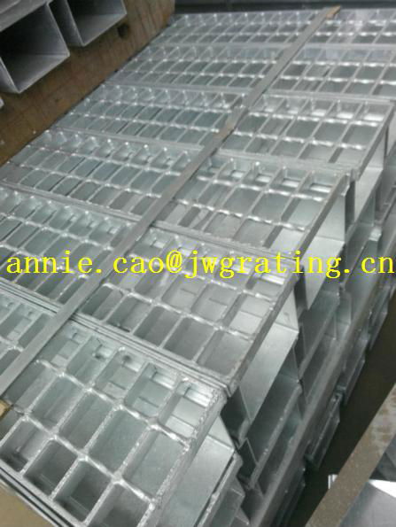 building material painted serrated steel grating 5