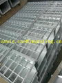 building material painted serrated steel grating 5