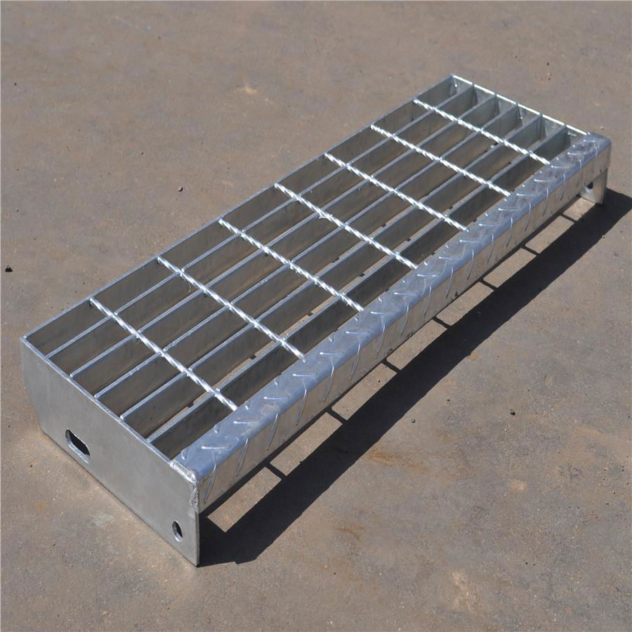 outdoor industrial checker plate nosing stair treads T3/T4 2