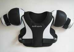 hockey player gear-shoulder pad