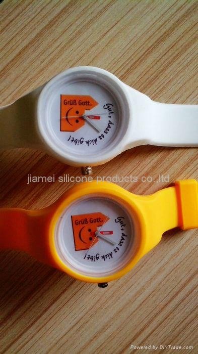 Newest smile face Silicone jelly watch 3
