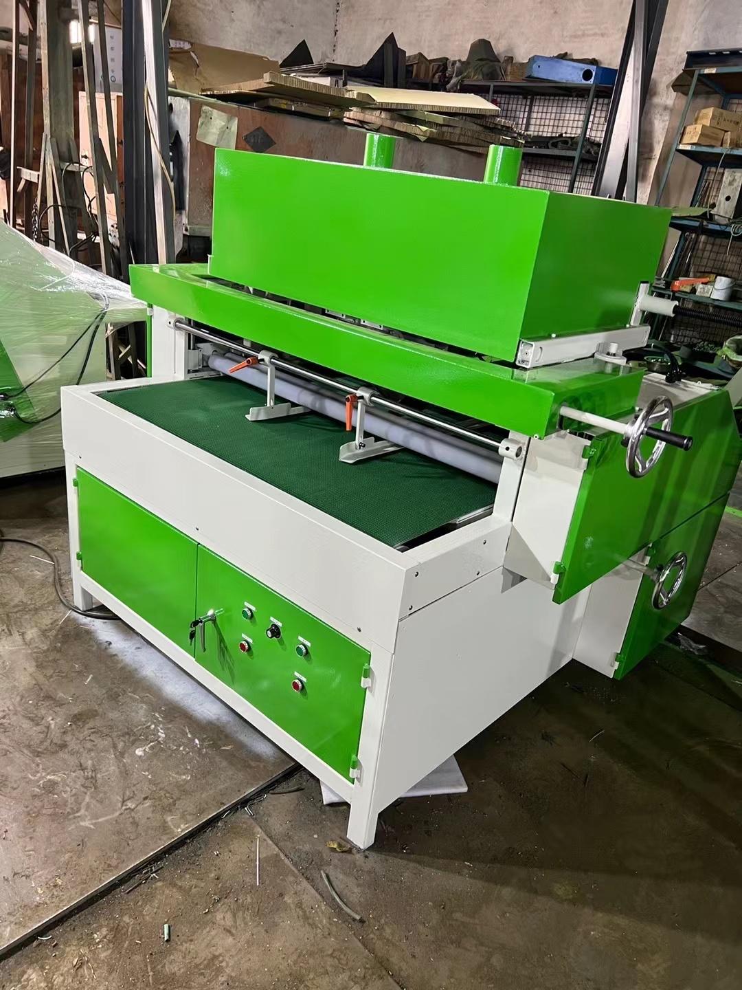 Fully automatic honeycomb cardboard cutting machine 5