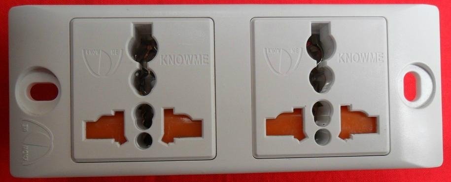 Two simple and new commercial electrical outlets 3