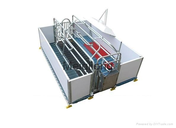 Pig feeding equipment- Pig Farrowing crate with PVC Plank fence