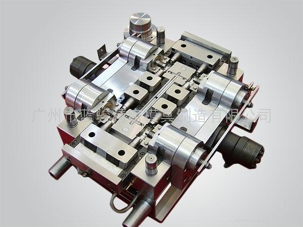  汽車模具製造加工 2