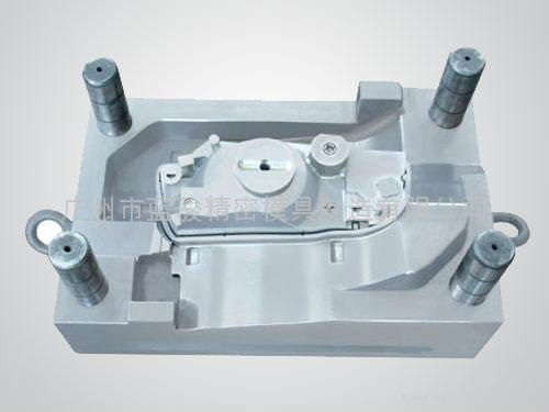 Computer drives rubber mold manufacturing 3