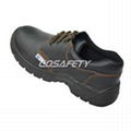 Steel toe cap safety shoes