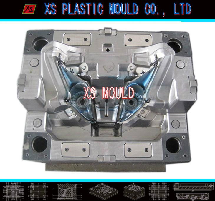 Plastic injection auto lamp mould