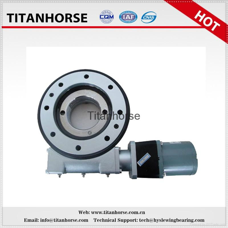 vertical slewing drive used for solar CSP