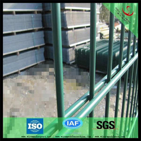 PVC coated welded wire mesh fence design manufacturer and low price 2