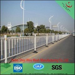 Pvc coated and ga  anized garden fence 20 years factory and manufacturer