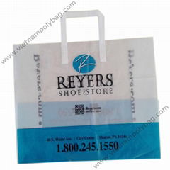 Tri-fold handle plastic bag