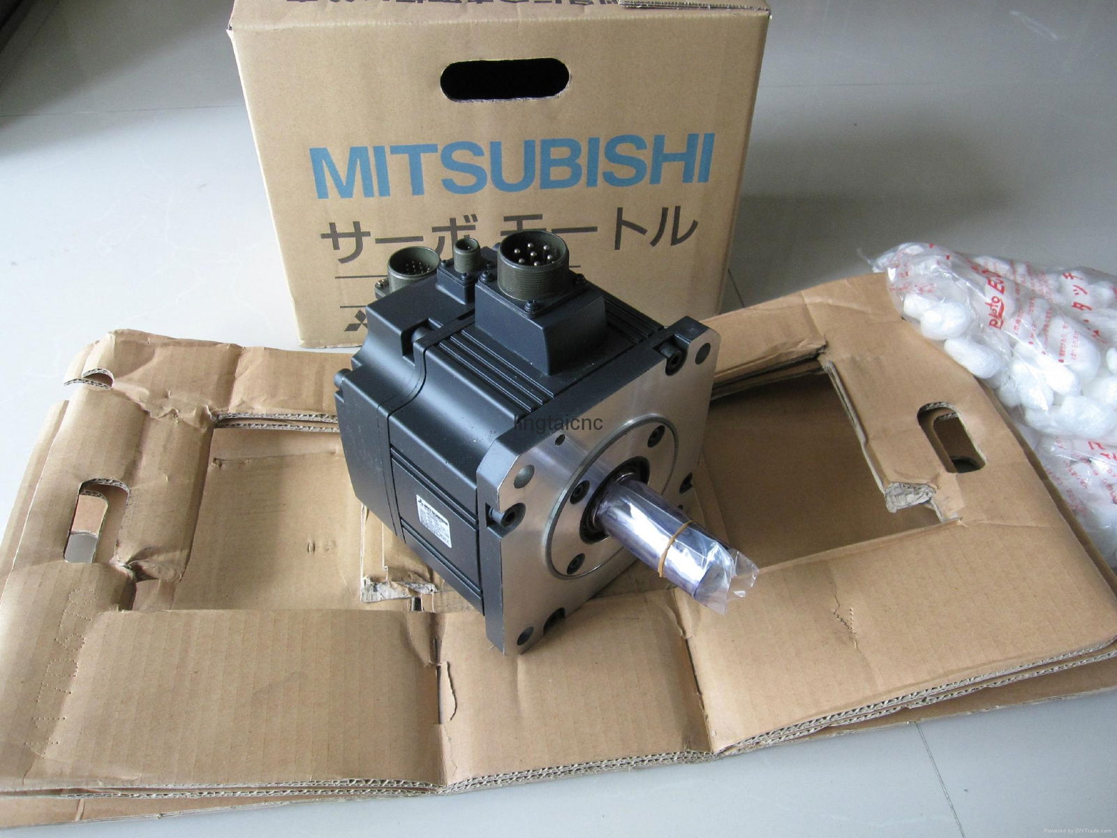 HC-202S   Mitsubishi servo motor  new 3