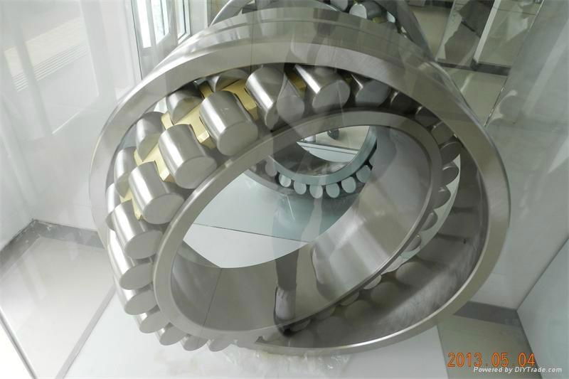 LXZ hot sale  spherical roller bearings 230/710CA/W33  2