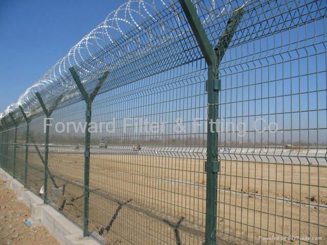 Chain Link Fence 4